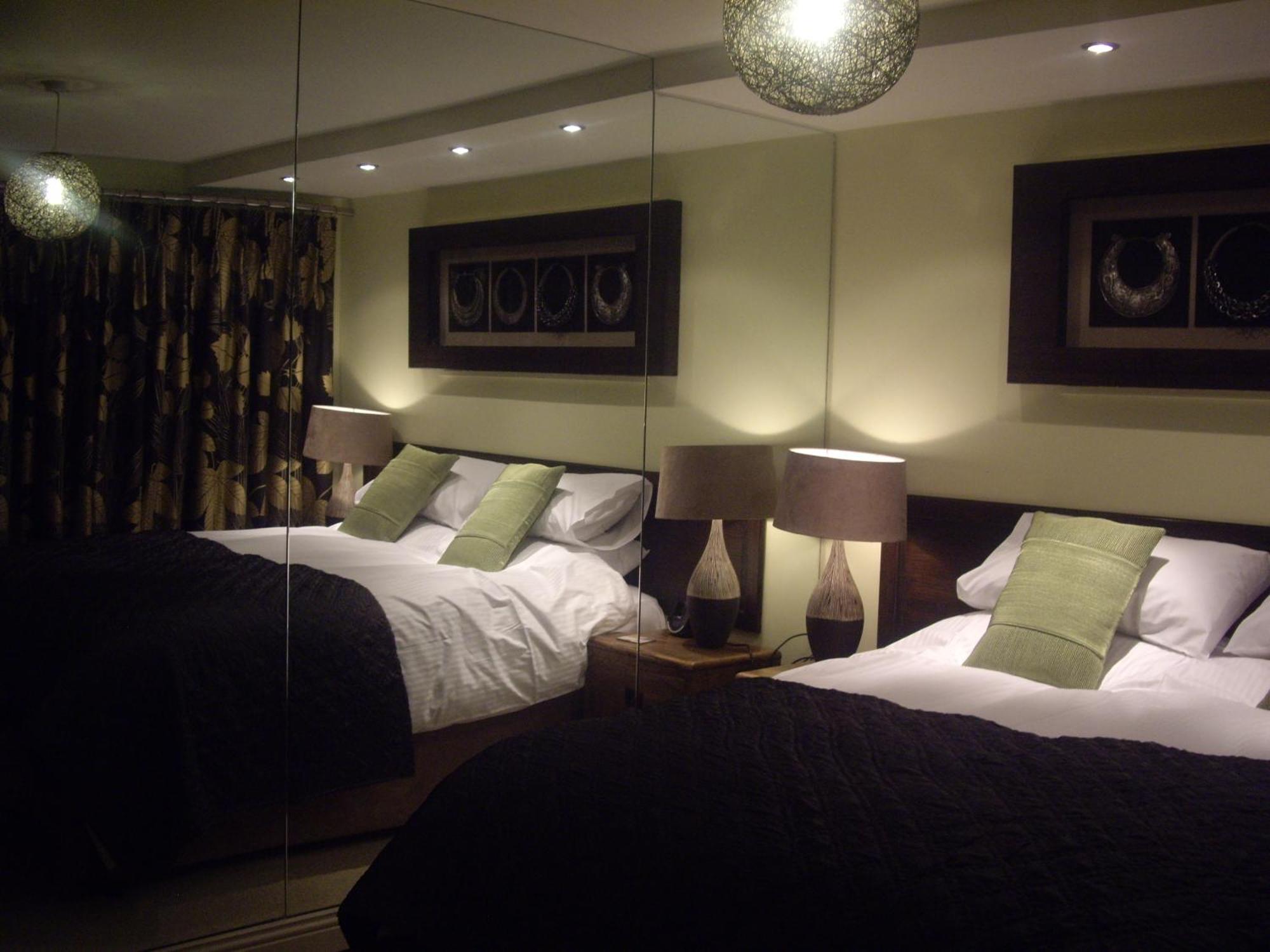 Portland Apartments Cheltenham Eksteriør billede