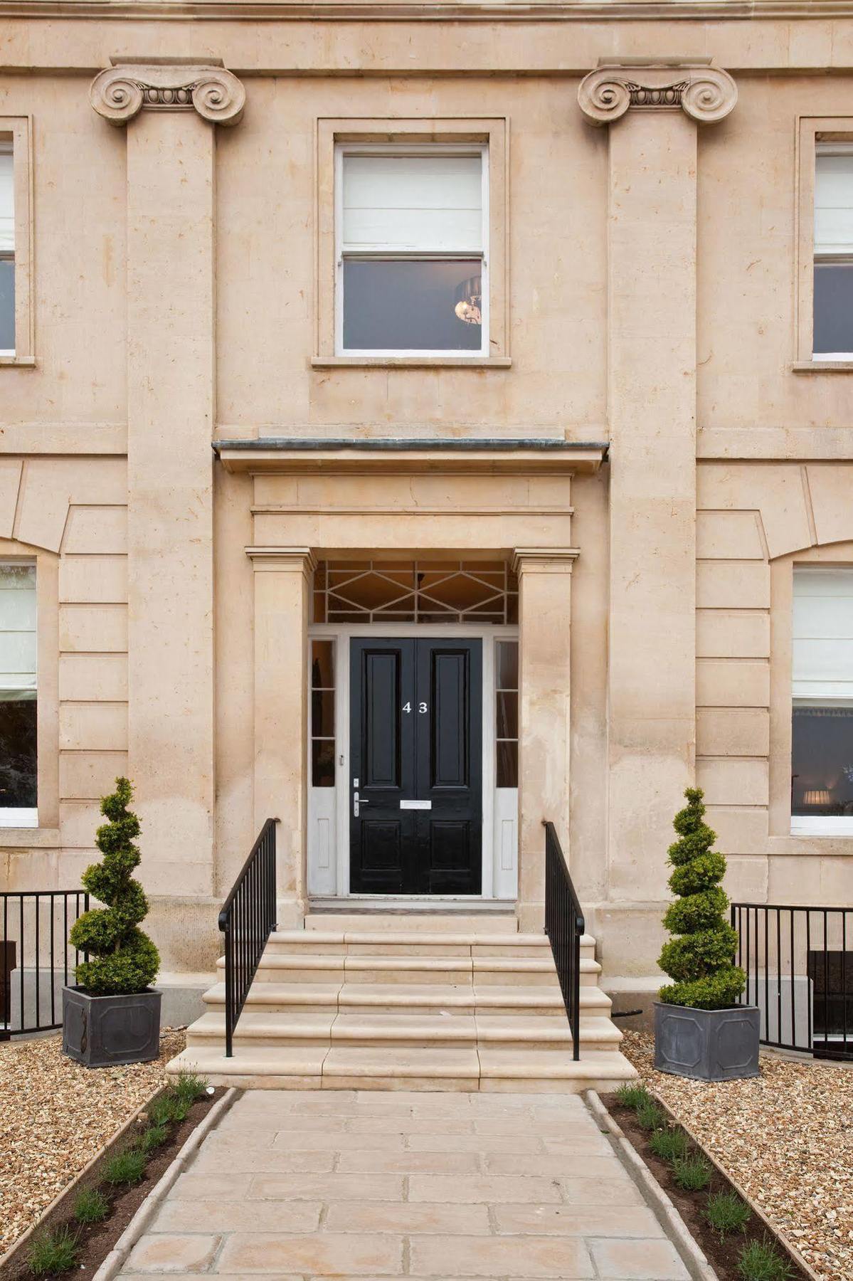 Portland Apartments Cheltenham Eksteriør billede